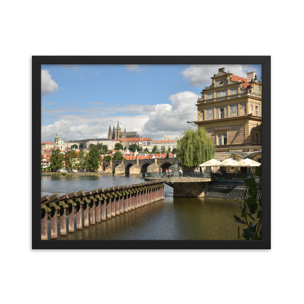 Novotny Footbridge (Luster)
